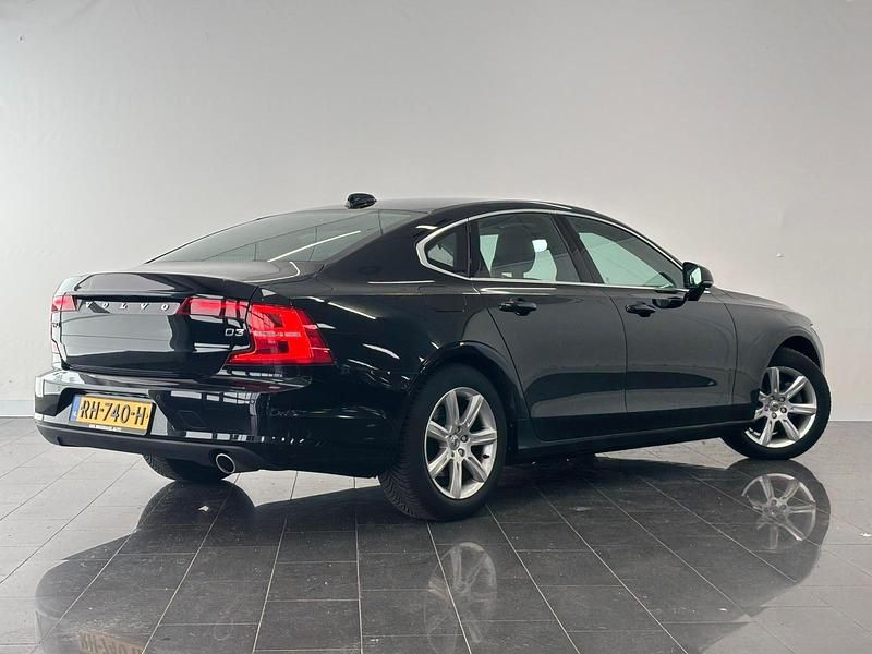 Occasion Volvo S90 Momentum 2017 Zwart Sedan