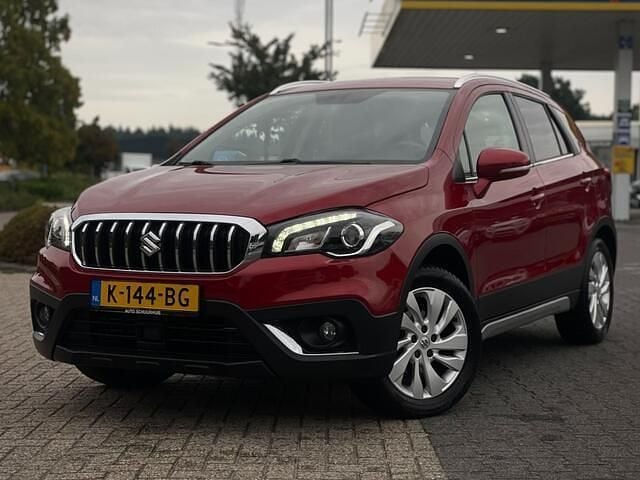 Rood Gebruikt 2020 Suzuki SX4 S-Cross SUV | € 17.500 (Goede deal) - Afbeelding 1/4