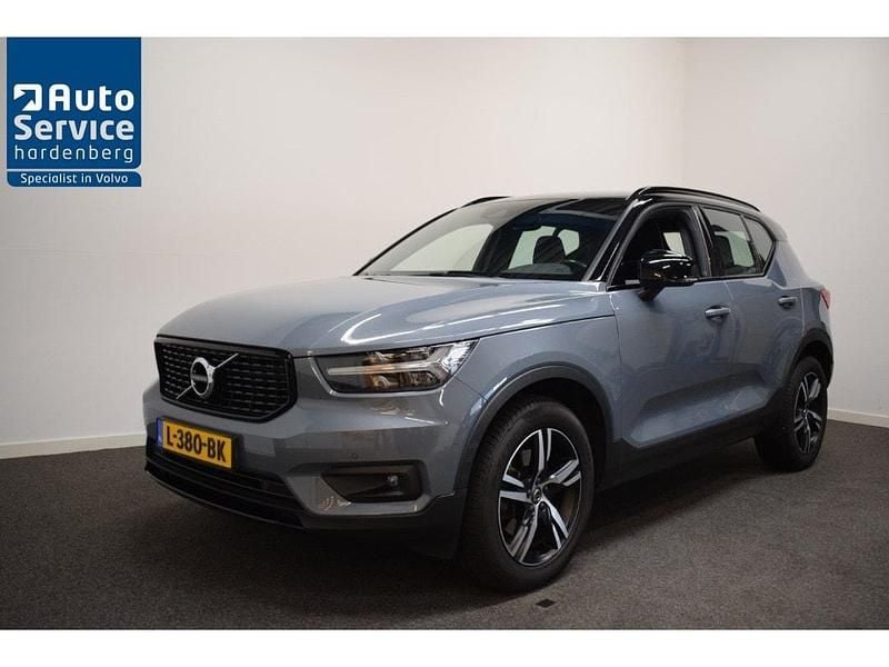 Grijs Gebruikt 2021 Volvo XC40 R-Design SUV | € 32.850 (Eerlijke prijs) - Afbeelding 1/4