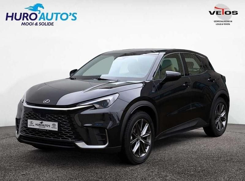 Zwart Occasion 2024 Lexus LBX SUV | € 36.895 (Goede deal) - Afbeelding 1/4