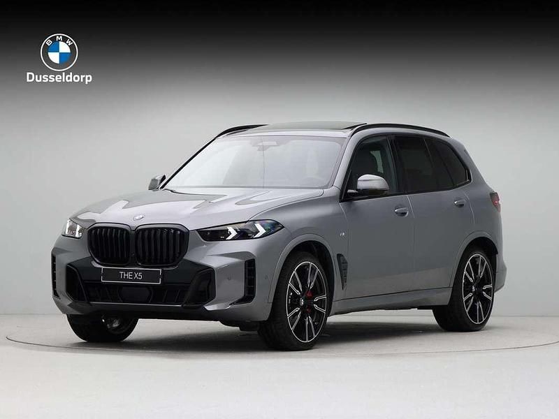 Grijs, metallic lak Nieuw 2025 BMW X5 M Sport SUV | € 175.111 - Afbeelding 1/4