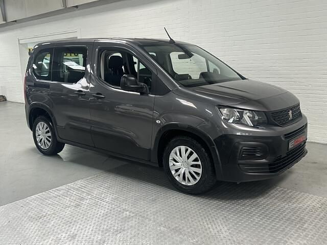 Occasion Peugeot Rifter Active 112 PK (82 kW) 2020 Grijs, metallic lak MPV