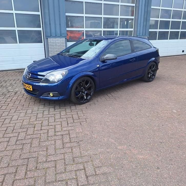 Gebruikt 2007 Opel Astra GTC OPC | € 2.750 - Afbeelding 1/4