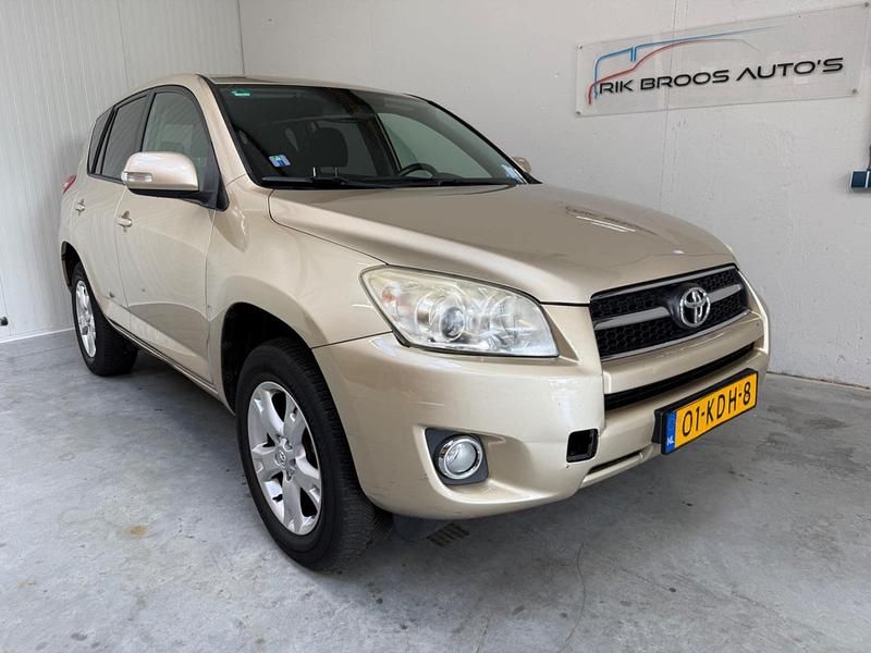 Beige Gebruikt 2009 Toyota RAV4 SUV | € 8.450 (Eerlijke prijs) - Afbeelding 1/4
