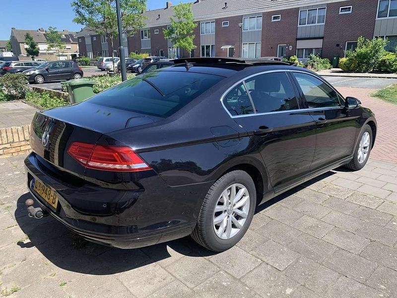 Occasion VW Passat Comfortline 125 PK (91 kW) 2015 Zwart Sedan