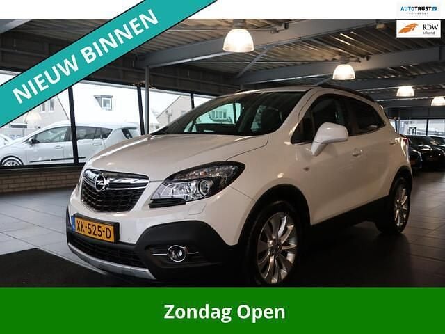 Wit (metallic) Occasion 2014 Opel Mokka Cosmo SUV | € 9.745 (Eerlijke prijs) - Afbeelding 1/4