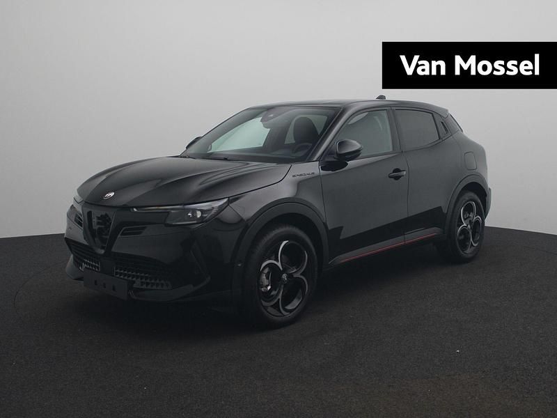 Zwart Nieuw 2025 Alfa Romeo Junior Edizione Speciale SUV | € 38.500 (Eerlijke prijs) - Afbeelding 1/4