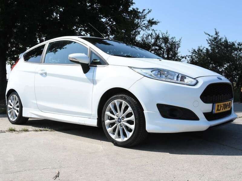 Wit Gebruikt 2013 Ford Fiesta Sport Hatchback | € 7.250 (Eerlijke prijs) - Afbeelding 1/4