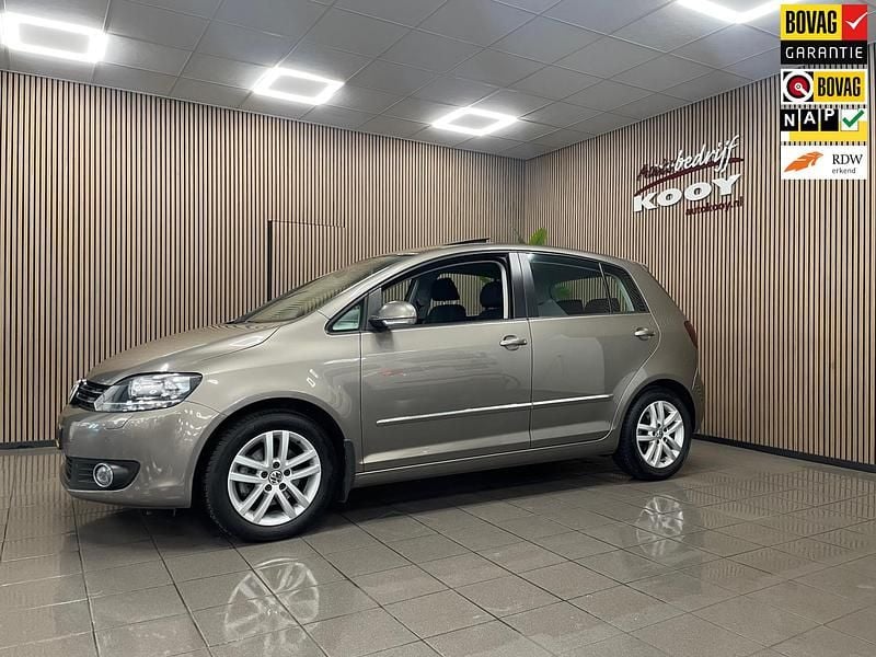 Bruin Gebruikt 2009 VW Golf Plus Highline MPV | € 8.720 (Eerlijke prijs) - Afbeelding 1/4