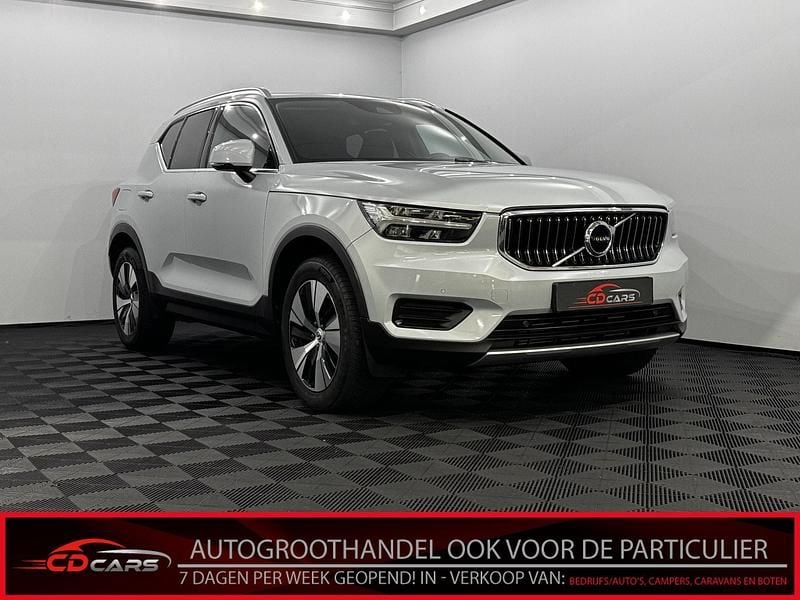 Grijs Gebruikt 2022 Volvo XC40 Inscription SUV | € 29.950 (Super prijs) - Afbeelding 1/4