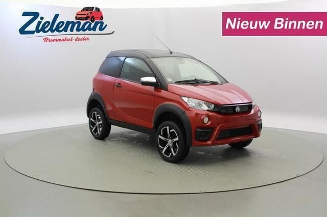Rood Gebruikt 2022 Aixam Crossover Premium Hatchback | € 12.845 (Goede deal) - Afbeelding 1/4