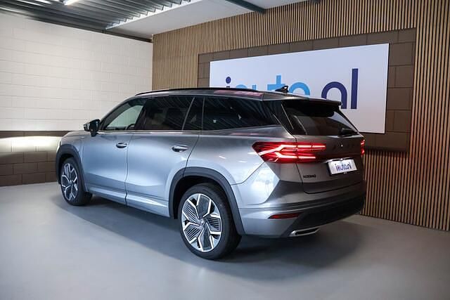 Nieuw Skoda Kodiaq SportLine 204 PK (150 kW) 2025 Grijs SUV