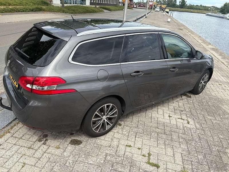 Grijs Gebruikt 2016 Peugeot 308 Stationwagen | € 3.850 (Super prijs) - Afbeelding 1/4