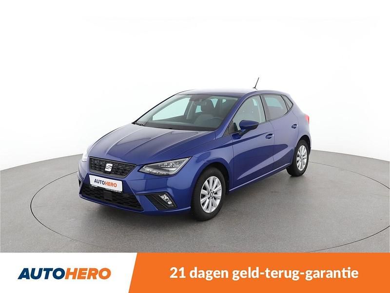 Blauw Gebruikt 2020 Seat Ibiza Style Hatchback | € 14.749 (Eerlijke prijs) - Afbeelding 1/4