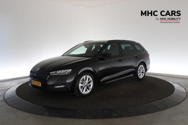 Zwart Gebruikt 2022 Skoda Octavia Business Line Stationwagen | € 23.200 (Eerlijke prijs) - Afbeelding 1/4