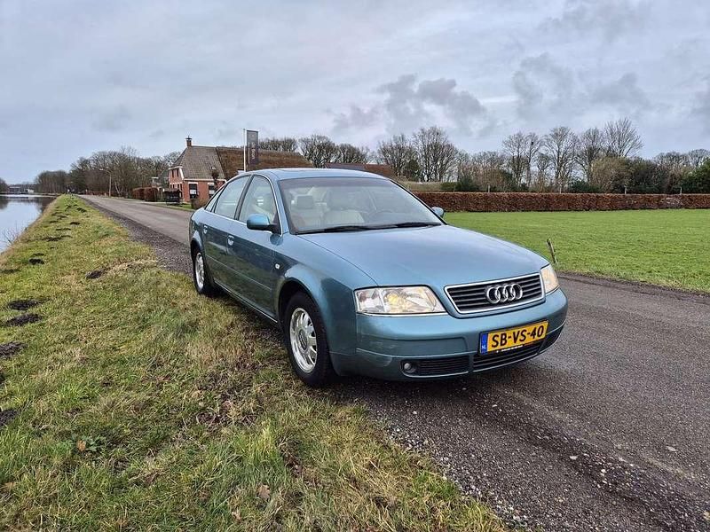 Groen Gebruikt 1997 Audi A6 Sedan | € 1.950 (Goede deal) - Afbeelding 1/4