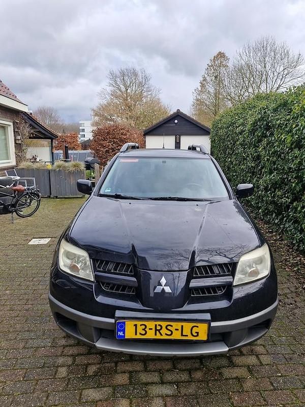 Occasion Mitsubishi Outlander Invite+ 2005 Zwart SUV