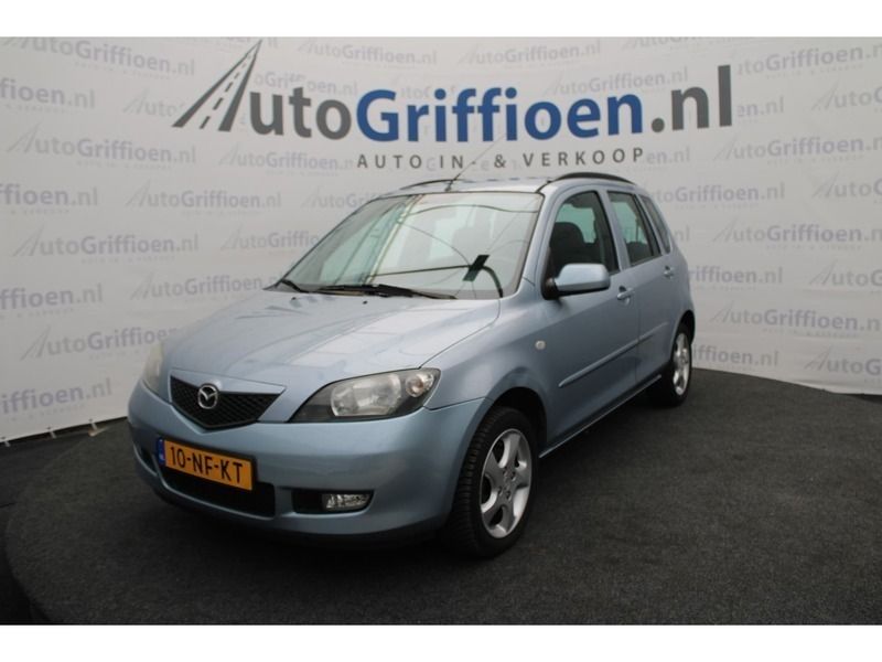 Blauw Gebruikt 2003 Mazda 2 Touring MPV | € 1.790 (Goede deal) - Afbeelding 1/4