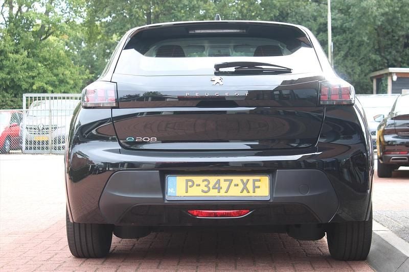 Occasion Peugeot e-208 Active 2022 Zwart Hatchback