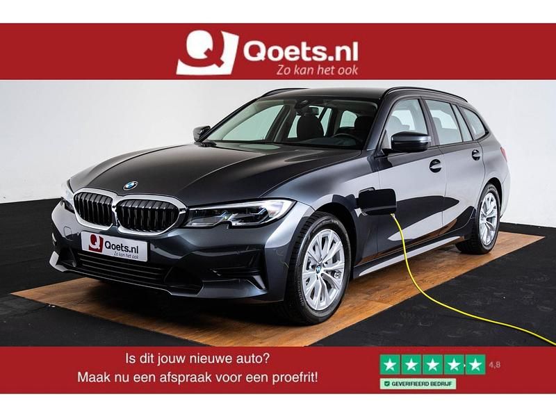 Grijs Gebruikt 2021 BMW 330 Comfort Edition Stationwagen | € 29.950 (Super prijs) - Afbeelding 1/4