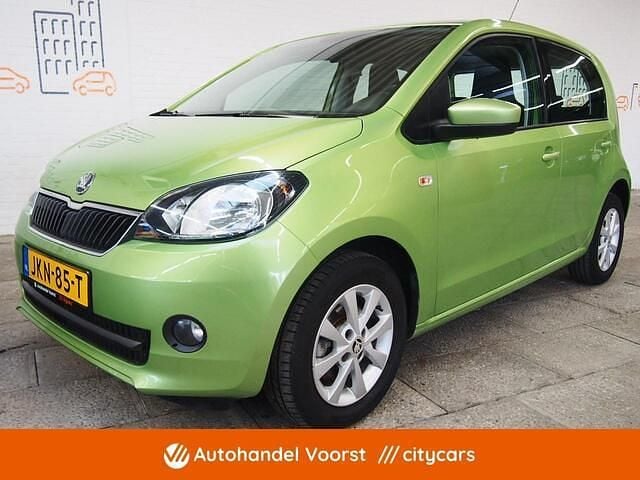 Rood Occasion 2012 Skoda Citigo Elegance Hatchback | € 6.445 (Eerlijke prijs) - Afbeelding 1/4