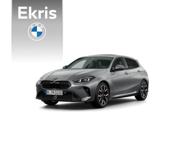 Grijs Nieuw 2025 BMW 120 M Sport Hatchback | € 58.297 (Iets duurder) - Afbeelding 1/4