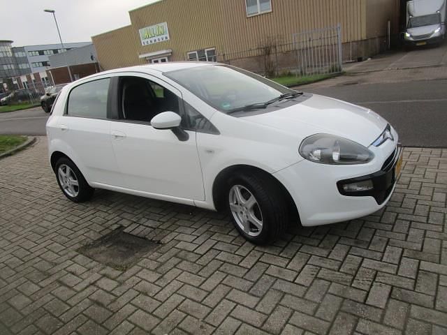 Occasion Fiat Punto Evo Active 69 PK (50 kW) 2011 Wit Hatchback