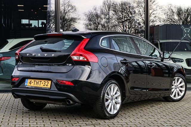 Occasion Volvo V40 Momentum 120 PK (88 kW) 2014 Zwart Hatchback