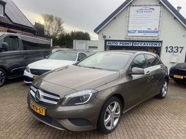 Grijs Gebruikt 2013 Mercedes A200 Hatchback | € 6.499 (Goede deal) - Afbeelding 1/4