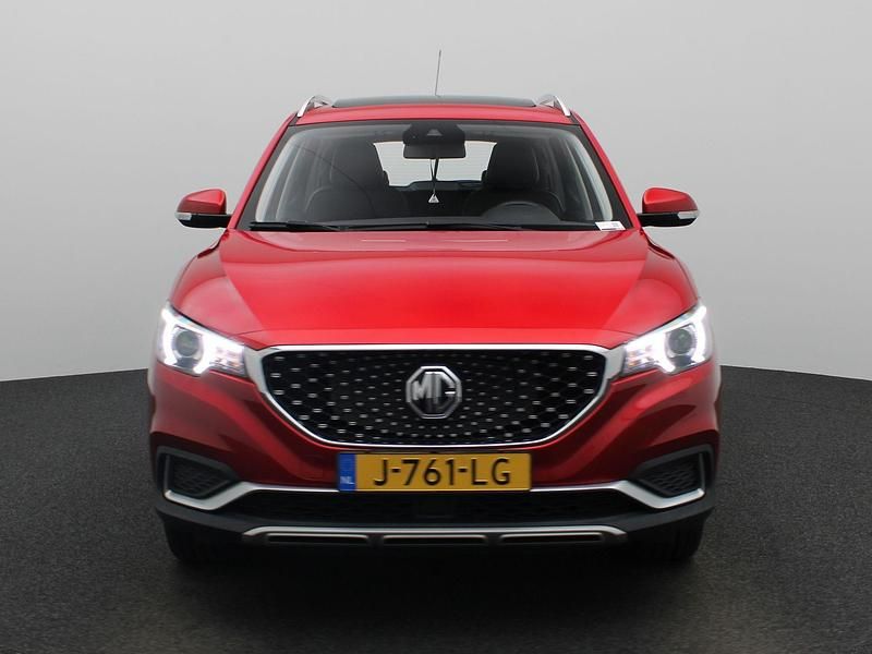 Occasion MG ZS Luxury 105 kW (143 PK) 2020 Rood Sedan