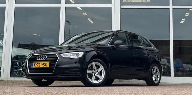 Zwart Gebruikt 2017 Audi A3 Sportback Proline Hatchback | € 11.494 (Eerlijke prijs) - Afbeelding 1/4