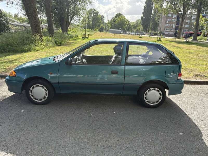 Groen Gebruikt 1997 Suzuki Swift GLS Hatchback | € 950 - Afbeelding 1/4