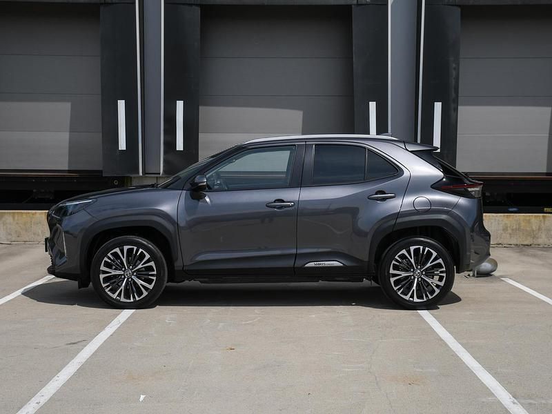 Occasion Toyota Yaris Cross Executive 116 PK (85 kW) 2022 Grijs SUV