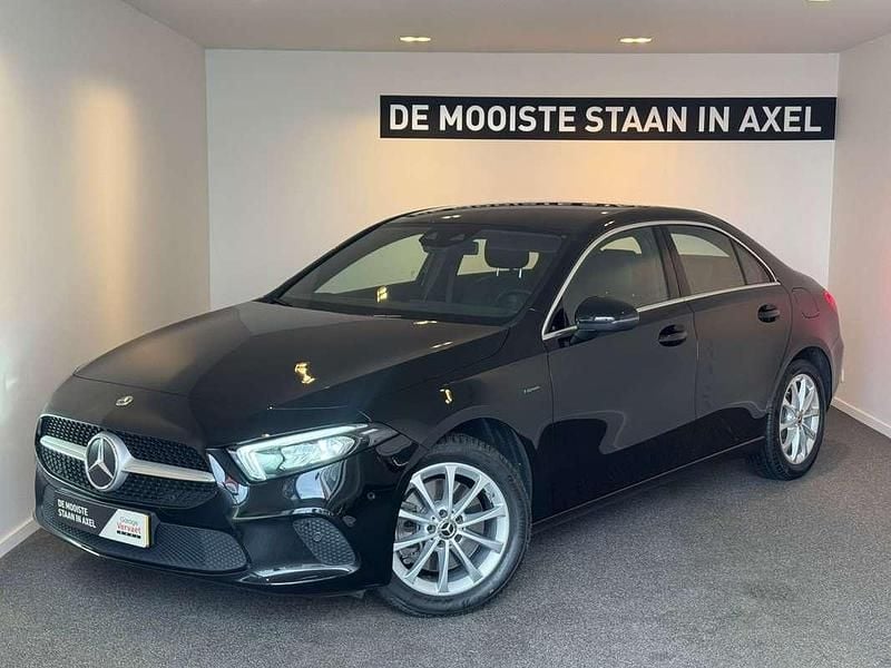 Sedan Occasion 2021 Mercedes A250 Business Sedan | € 26.950 (Goede deal) - Afbeelding 1/3