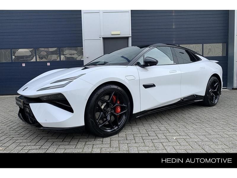 Wit Gebruikt 2025 Lotus Emeya Hatchback | € 99.995 - Afbeelding 1/4