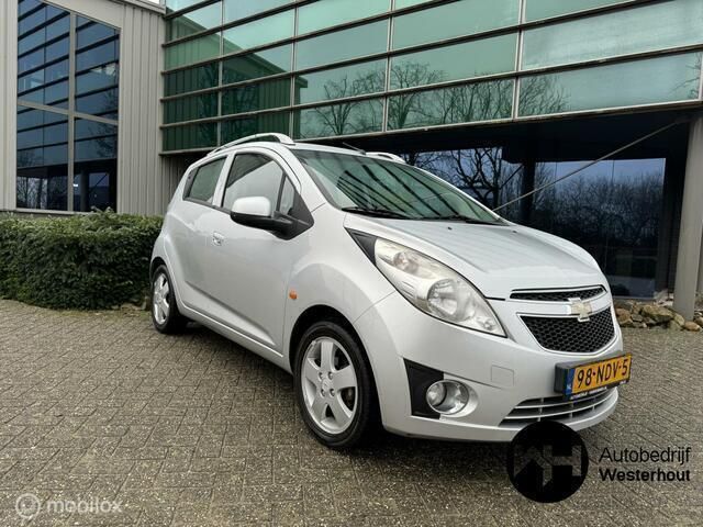 Grijs Gebruikt 2010 Chevrolet Spark LS Hatchback | € 2.395 (Eerlijke prijs) - Afbeelding 1/4