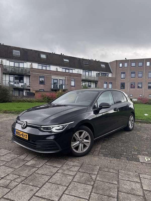 Zwart Gebruikt 2020 VW Golf VII Hatchback | € 18.000 (Eerlijke prijs) - Afbeelding 1/4