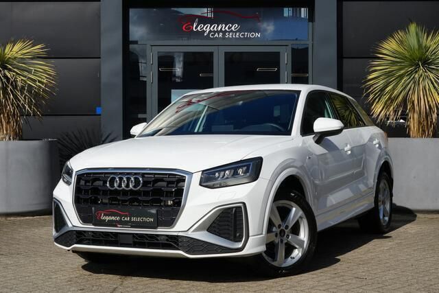 Wit, metallic lak Gebruikt 2024 Audi Q2 S-Line SUV | € 29.950 (Super prijs) - Afbeelding 1/4