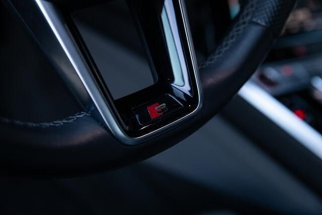 Occasion Audi e-tron Design 369 kW (503 PK) 2021 Bruin SUV