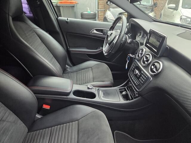 Occasion Mercedes A180 Ambition 123 PK (90 kW) 2014 Zwart Hatchback