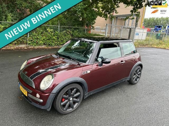 Rood Gebruikt 2003 Mini Cooper Pepper Hatchback | € 1.499 - Afbeelding 1/3