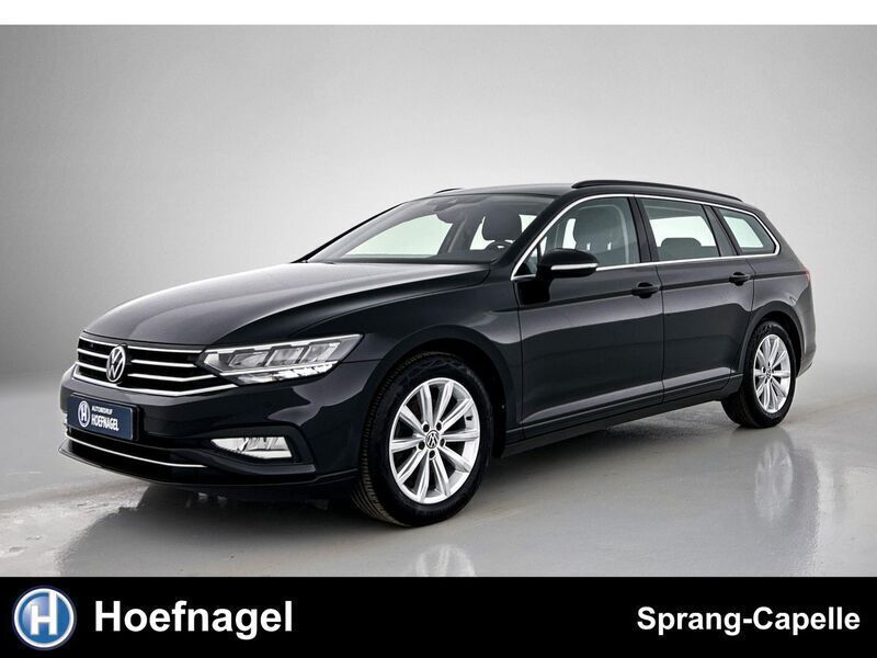 Zwart Gebruikt 2021 VW Passat Business+ Stationwagen | € 26.450 (Eerlijke prijs) - Afbeelding 1/3