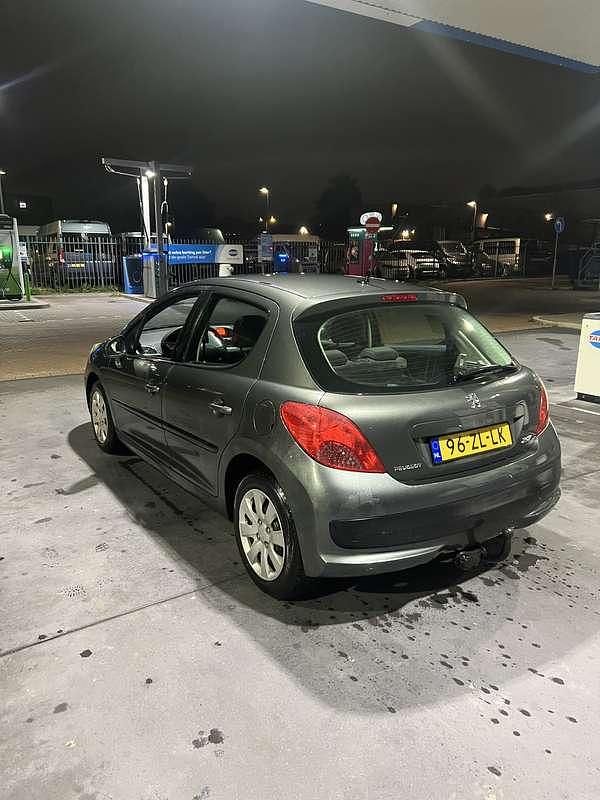 Occasion Peugeot 207 95 PK (69 kW) 2008 Sedan