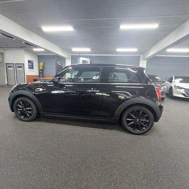 Occasion Mini Cooper Pepper 136 PK (100 kW) 2020 Zwart Hatchback