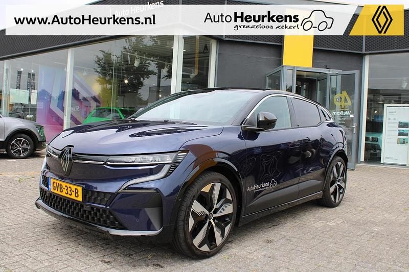 Blauw Gebruikt 2024 Renault Mégane IV Komfort Hatchback | € 35.945 - Afbeelding 1/4