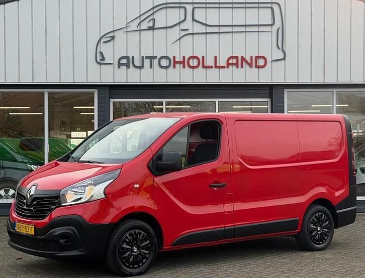 Rood Gebruikt 2019 Renault Trafic Van | € 7.950 (Super prijs) - Afbeelding 1/4