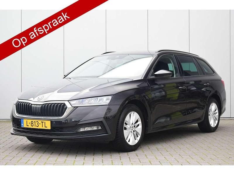 Zwart Occasion 2021 Skoda Octavia Business Line Stationwagen | € 15.750 (Eerlijke prijs) - Afbeelding 1/4