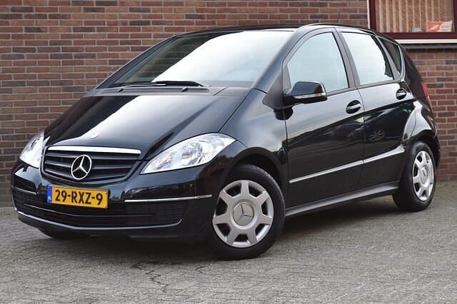 Zwart Gebruikt 2011 Mercedes A160 Business MPV | € 7.949 (Duur) - Afbeelding 1/4