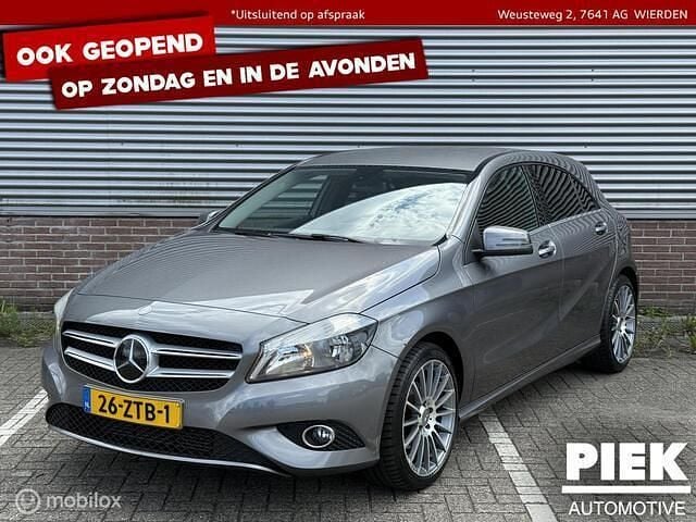 Grijs Gebruikt 2013 Mercedes A180 Ambition Hatchback | € 9.999 (Goede deal) - Afbeelding 1/3