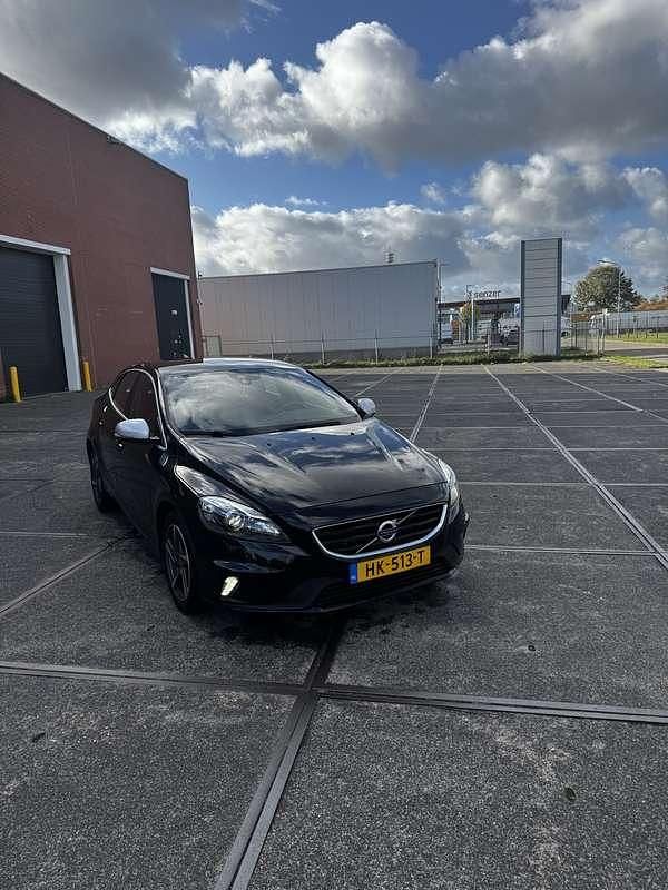 Occasion Volvo V40 R-Design 120 PK (88 kW) 2015 Zwart MPV